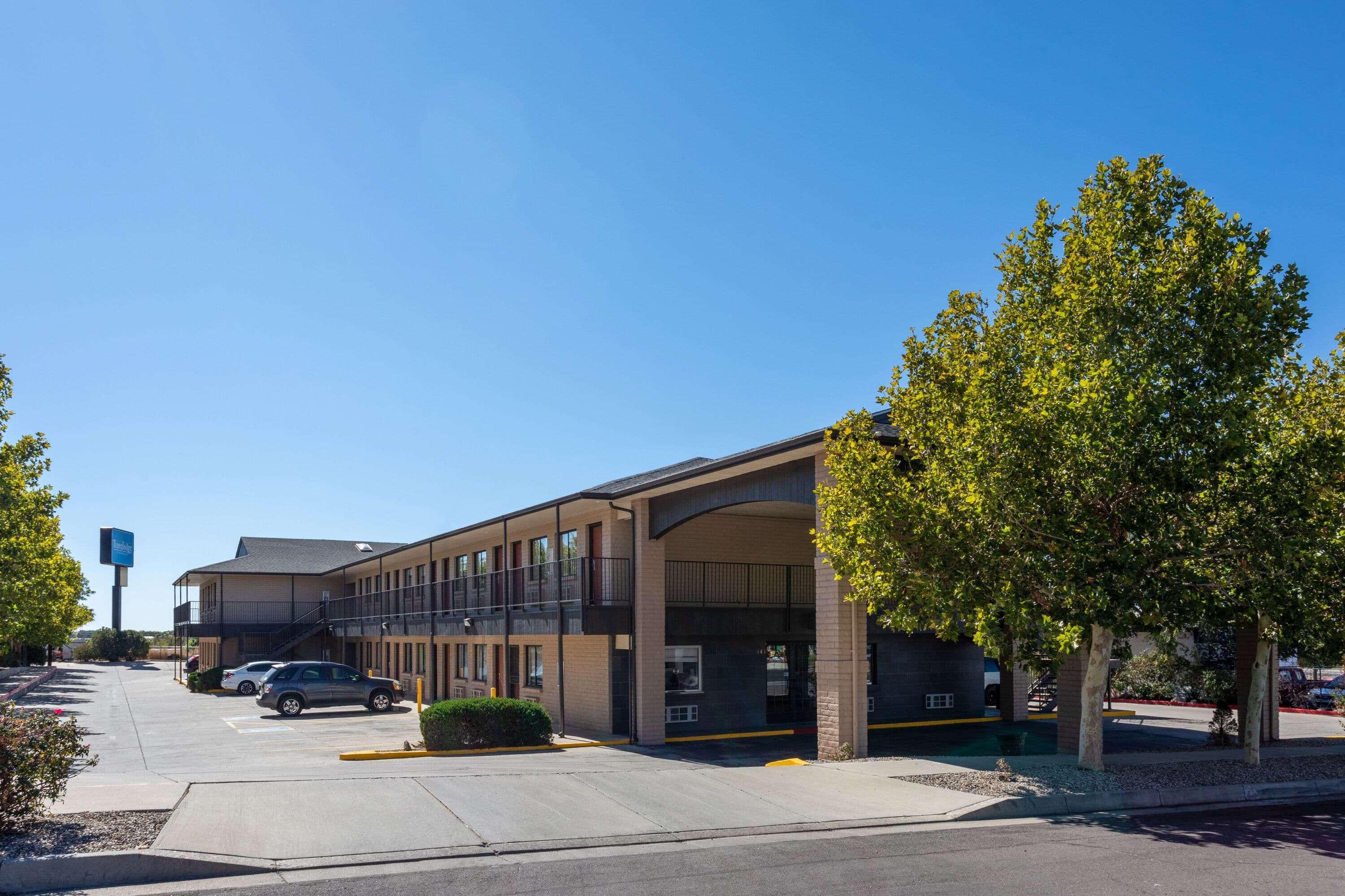 Travelodge By Wyndham Albuquerque East מראה חיצוני תמונה