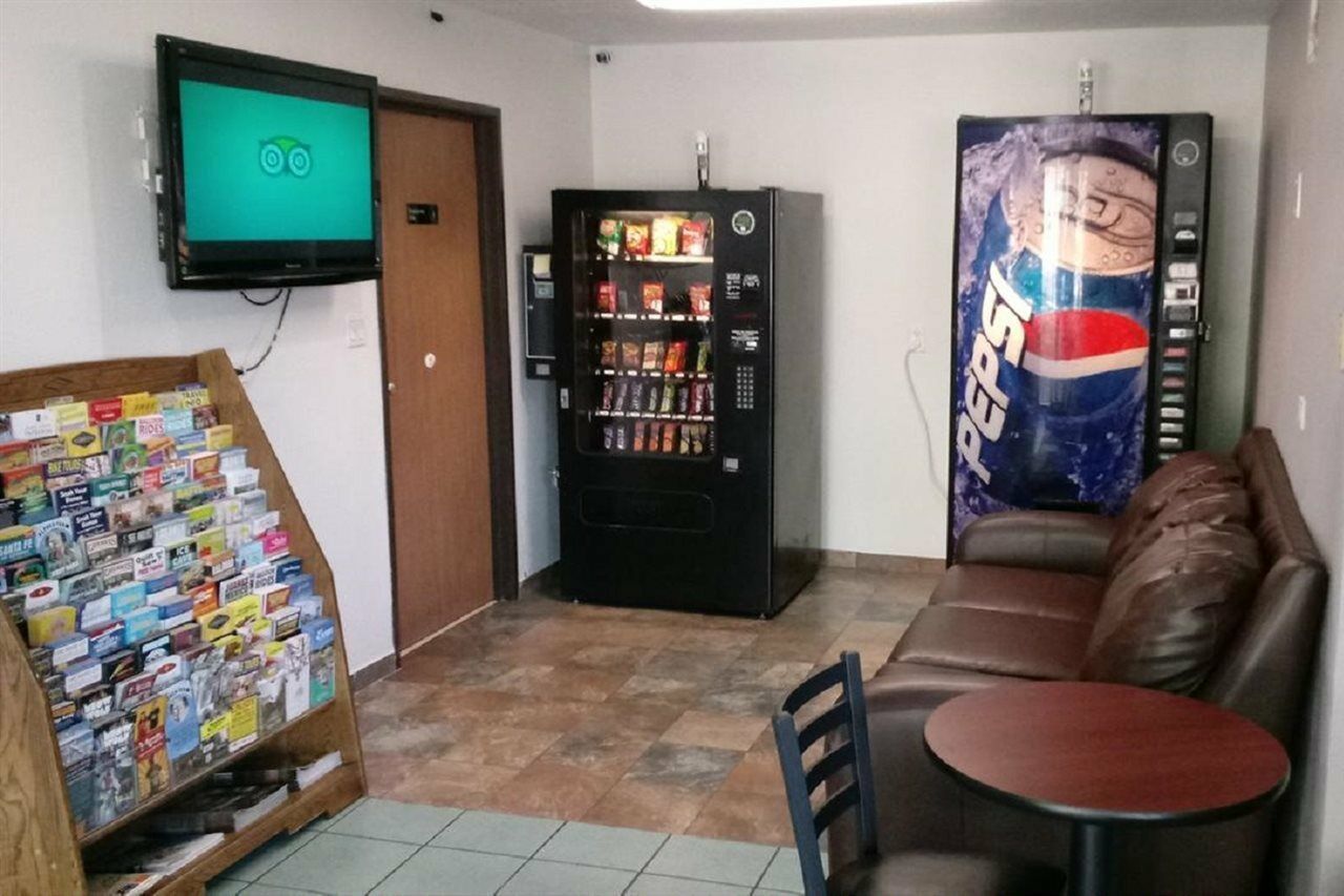 Travelodge By Wyndham Albuquerque East מראה חיצוני תמונה